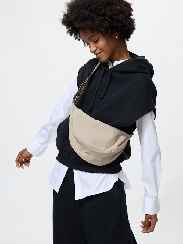 UNIQLO- Round Mini Shoulder Bag