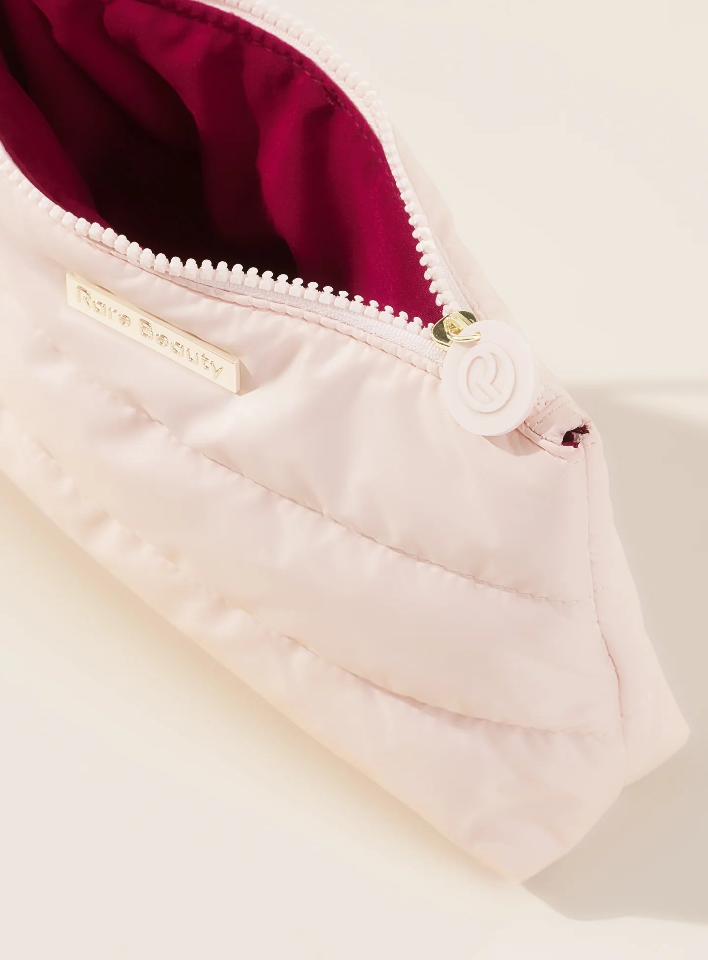 Rare Beauty- Puffy Makeup Bag *PREORDEN*