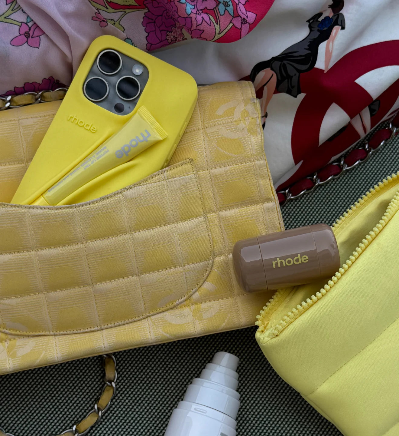 rhode- summer lip case *PREORDEN*