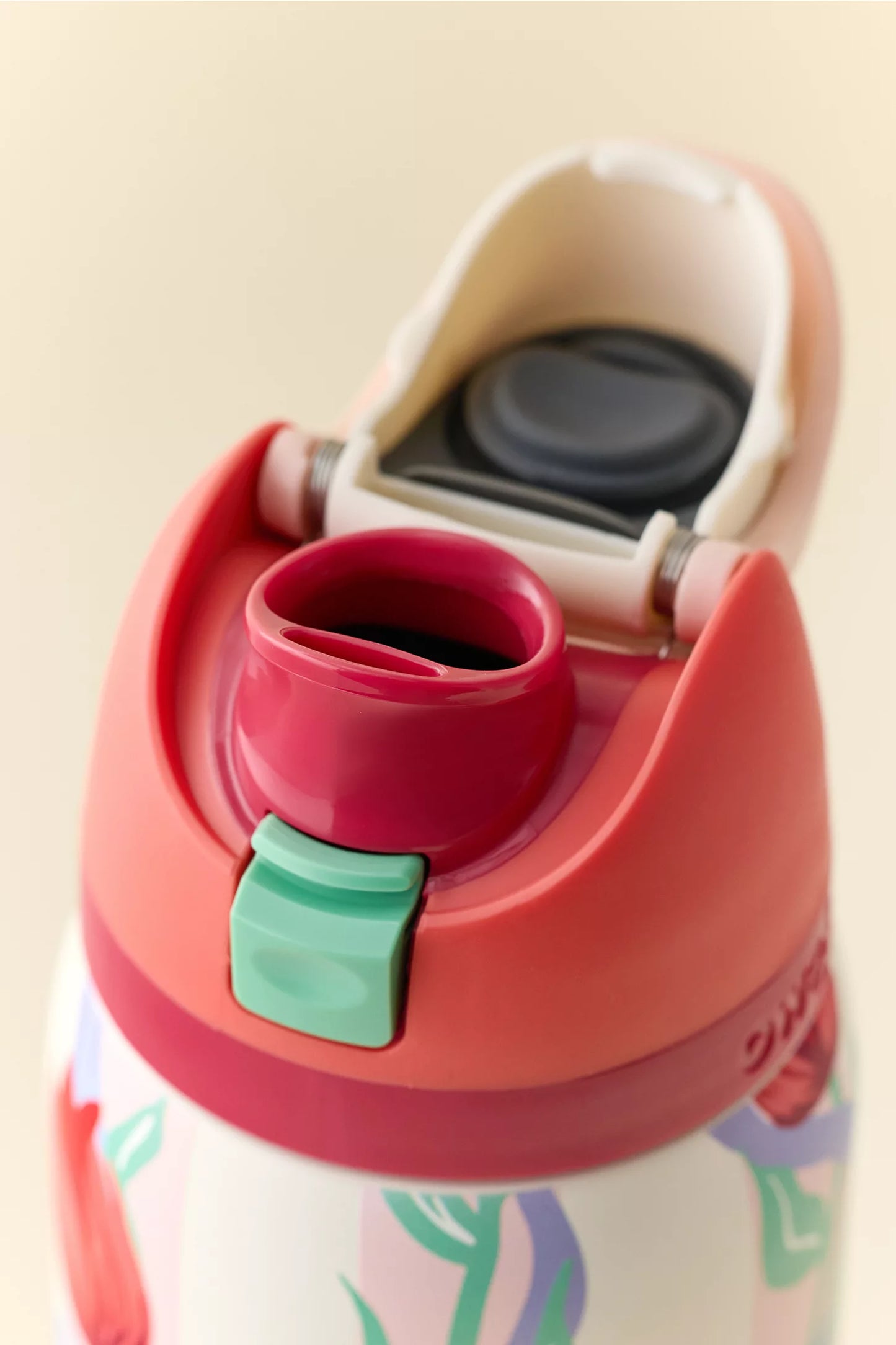 Owala UrbanOutfitters-  Exclusive FreeSip 32 oz Water Bottle *PREORDEN*